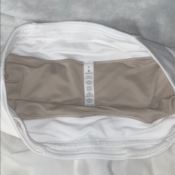 Lululemon white running shorts - Picture 5 of 8